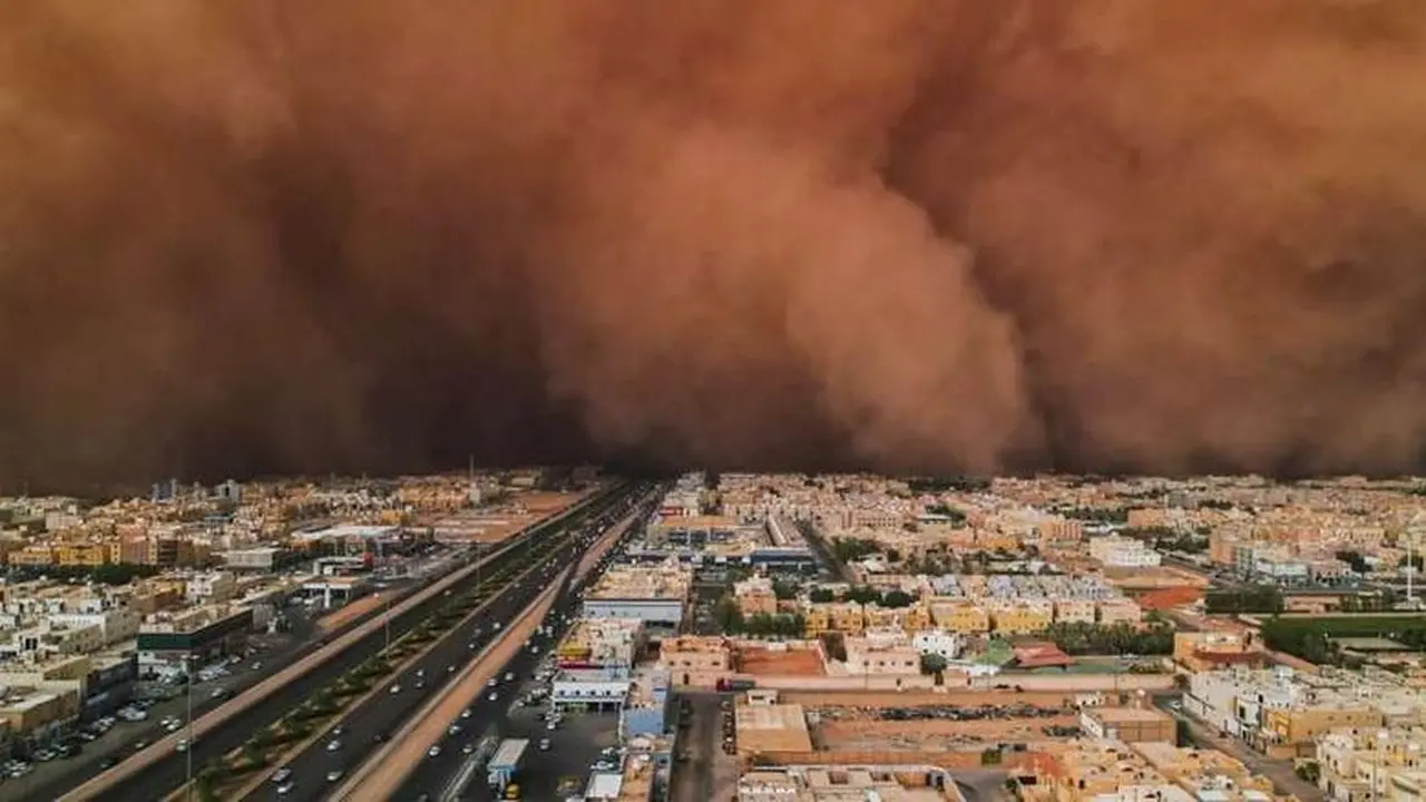 موجة حر مستمرة.. الأرصاد تحذر من تقلبات جوية ورياح غبارية لنهاية الأسبوع